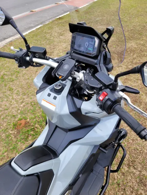 HONDA X-ADV 750 , Foto 10