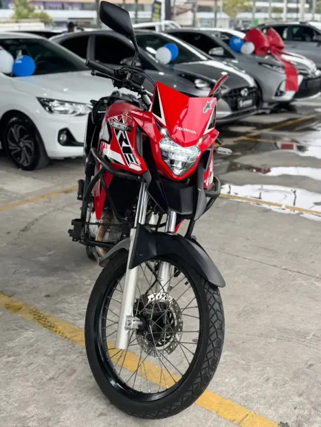 HONDA XRE 300 ABS, Foto 4 HONDA XRE 300 ABS, Foto 4