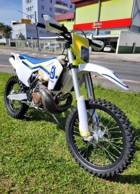 HUSQVARNA TE 250 , Foto 5