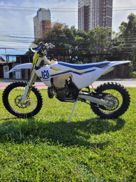 HUSQVARNA TE 250 , Foto 4