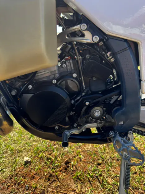 HUSQVARNA TE 300 , Foto 12