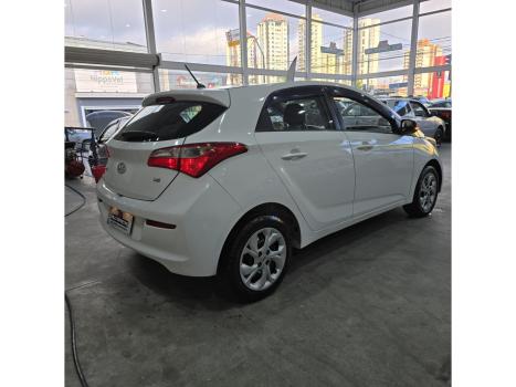 HYUNDAI HB 20 Hatch 1.6 16V 4P FLEX COMFORT PLUS AUTOM�TICO, Foto 6