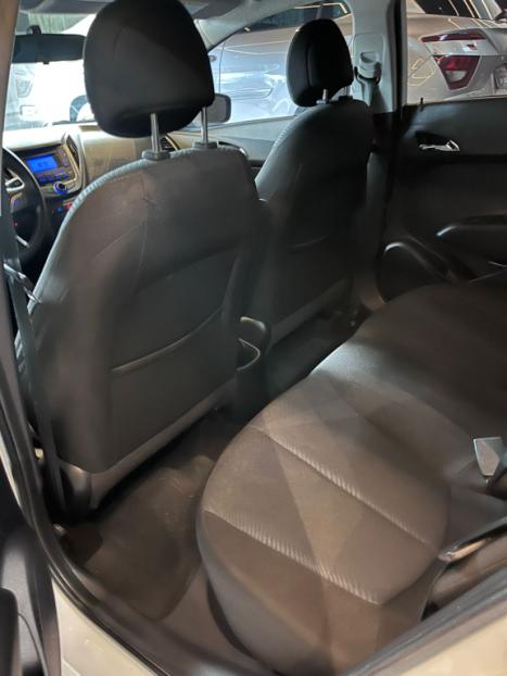 HYUNDAI HB 20 Hatch 1.6 16V 4P FLEX COMFORT PLUS AUTOM�TICO, Foto 8