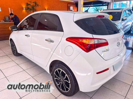 HYUNDAI HB 20 Hatch 1.6 16V 4P FLEX COMFORT PLUS AUTOM�TICO, Foto 4