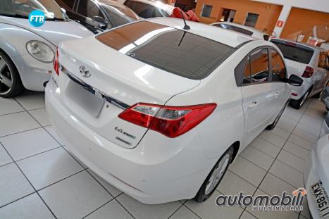 HYUNDAI HB 20 Sedan 1.6 16V 4P FLEX PREMIUM AUTOM�TICO, Foto 4