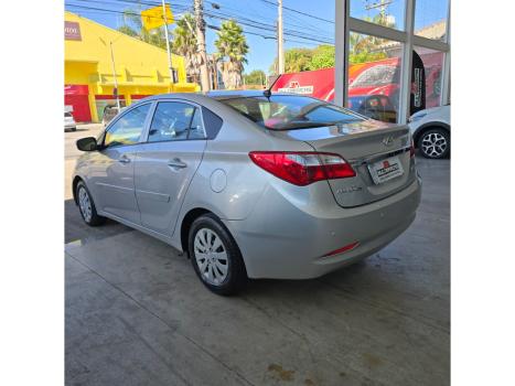 HYUNDAI HB 20 Sedan 1.6 16V 4P FLEX COMFORT PLUS, Foto 4