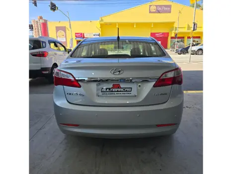 HYUNDAI HB 20 Sedan 1.6 16V 4P FLEX COMFORT PLUS, Foto 17