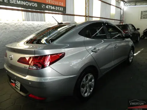 HYUNDAI HB 20 Sedan 1.6 16V 4P FLEX VISION AUTOM�TICO, Foto 6