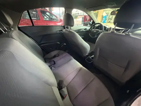 HYUNDAI HB 20 Sedan 1.6 16V 4P FLEX COMFORT PLUS, Foto 10