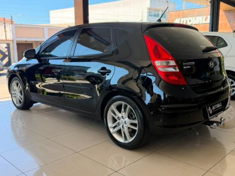 HYUNDAI I30 2.0 16V 4P, Foto 6