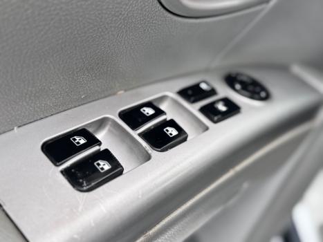 HYUNDAI Santa F� 2.7 V6 24V 4P GLS 200CV AUTOM�TICO, Foto 7