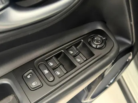 JEEP Renegade 1.8 16V 4P FLEX LONGITUDE AUTOM�TICO, Foto 22