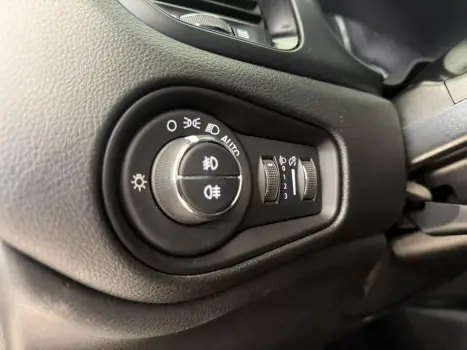 JEEP Renegade 1.8 16V 4P FLEX LONGITUDE AUTOM�TICO, Foto 23