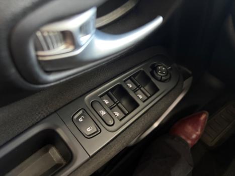 JEEP Renegade 1.8 16V 4P FLEX AUTOM�TICO, Foto 16