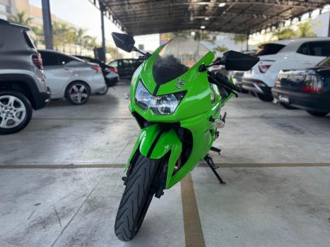 KAWASAKI Ninja 250 R, Foto 16 KAWASAKI Ninja 250 R, Foto 16