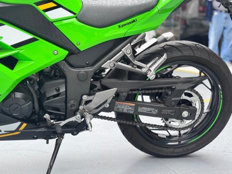 KAWASAKI Ninja 300 ABS, Foto 5