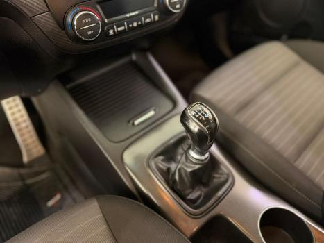 KIA Cerato Sedan 1.6 16V 4P SX3, Foto 13