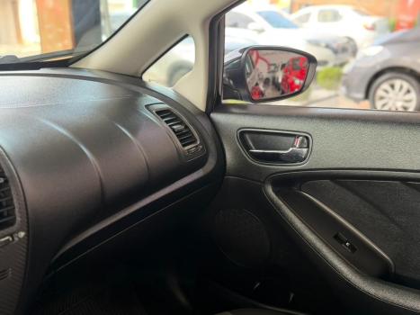 KIA Cerato Sedan 1.6 16V 4P SX3, Foto 19