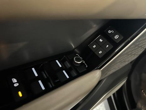 LAND ROVER Range Rover Velar 2.0 16V 4P P300 SE R-DYNAMIC AUTOMTICO, Foto 13