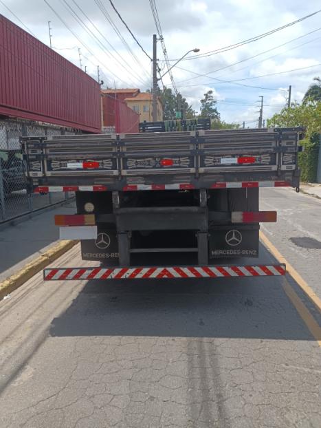 MERCEDES-BENZ Atron 2324 6X2, Foto 5