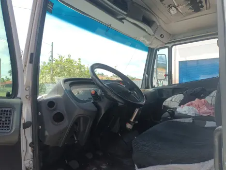 MERCEDES-BENZ Atron 2324 6X2, Foto 14