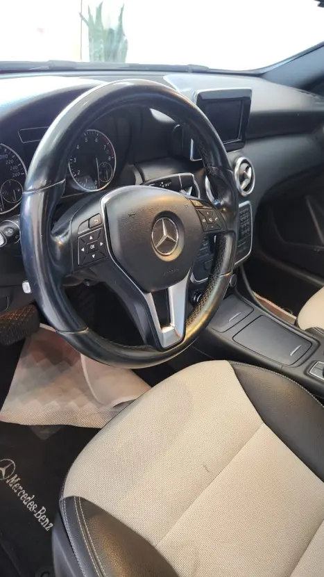 MERCEDES-BENZ Classe A 1.6 4P 160 CLASSIC, Foto 7 MERCEDES-BENZ Classe A 1.6 4P 160 CLASSIC, Foto 7