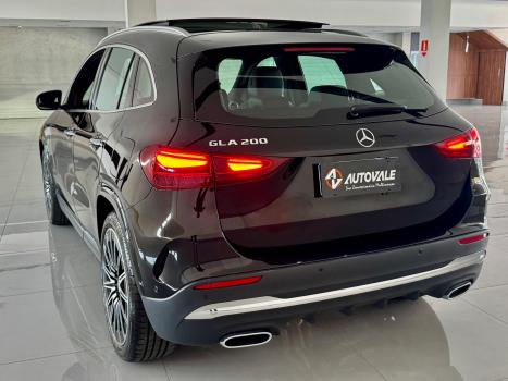 MERCEDES-BENZ GLA 200 1.3 16V 4P GCI AMG LINE 7G-DCT AUTOM�TICO, Foto 8