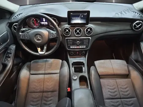 MERCEDES-BENZ GLA 200 1.6 16V 4P CGI STYLE TURBO AUTOM�TICO, Foto 2