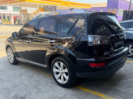 MITSUBISHI Outlander 3.0 V6 24V 4P GT 4X4 AUTOM�TICO, Foto 4