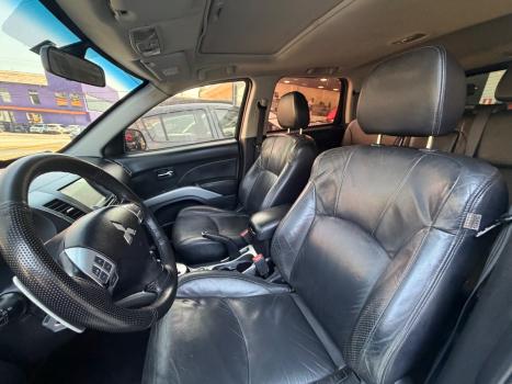 MITSUBISHI Outlander 3.0 V6 24V 4P GT 4X4 AUTOM�TICO, Foto 18