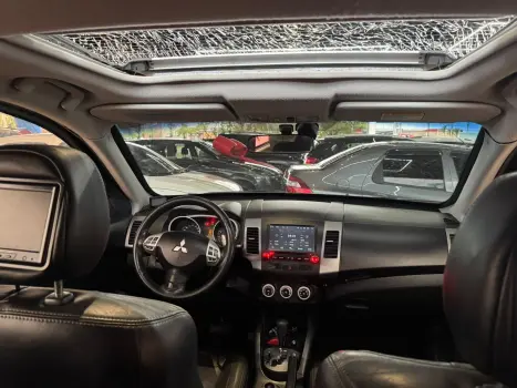 MITSUBISHI Outlander 3.0 V6 24V 4P GT 4X4 AUTOMÁTICO, Foto 9