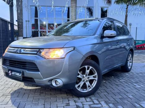 MITSUBISHI Outlander 3.0 V6 24V 4P GT 4X4 AUTOMÁTICO, Foto 2
