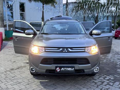 MITSUBISHI Outlander 3.0 V6 24V 4P GT 4X4 AUTOMÁTICO, Foto 11