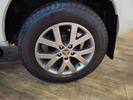 MITSUBISHI Pajero TR4 2.0 16V 4P, Foto 11 MITSUBISHI Pajero TR4 2.0 16V 4P, Foto 11