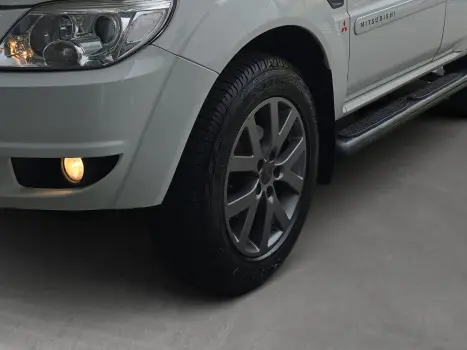 MITSUBISHI Pajero TR4 2.0 16V 4P, Foto 8