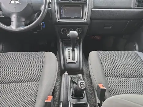 MITSUBISHI Pajero TR4 2.0 16V 4P 4X4 FLEX AUTOM�TICO, Foto 9