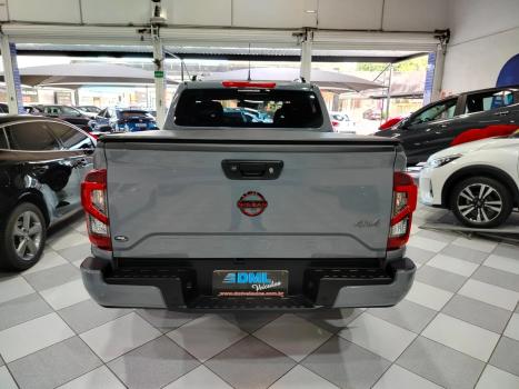 NISSAN Frontier 2.3 16V PRO4X CABINE DUPLA 4X4 BI-TURBO DIESEL AUTOM�TICO, Foto 4