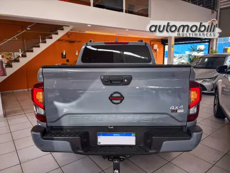 NISSAN Frontier 2.3 16V PRO4X CABINE DUPLA 4X4 BI-TURBO DIESEL AUTOM�TICO, Foto 5