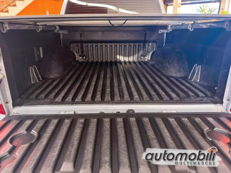 NISSAN Frontier 2.3 16V PRO4X CABINE DUPLA 4X4 BI-TURBO DIESEL AUTOM�TICO, Foto 10
