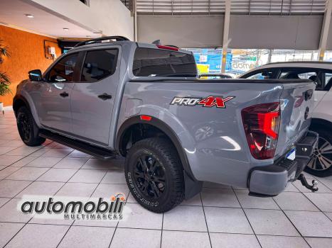 NISSAN Frontier 2.3 16V PRO4X CABINE DUPLA 4X4 BI-TURBO DIESEL AUTOM�TICO, Foto 4