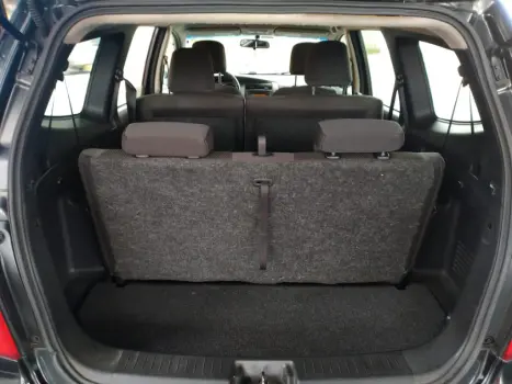 NISSAN Grand Livina 1.8 16V 4P FLEX S, Foto 17