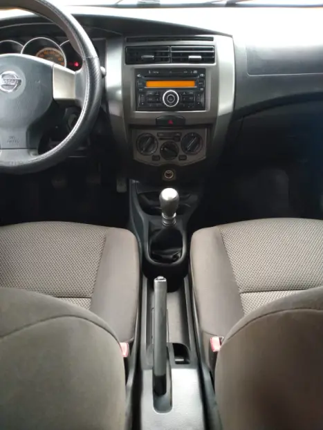 NISSAN Grand Livina 1.8 16V 4P FLEX S, Foto 21