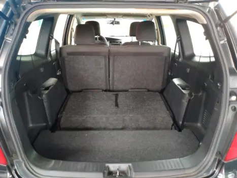 NISSAN Grand Livina 1.8 16V 4P FLEX S, Foto 22