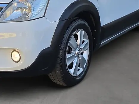 NISSAN Livina 1.8 16V 4P SL X-GEAR FLEX AUTOM�TICO, Foto 8