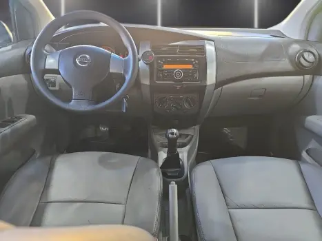 NISSAN Livina , Foto 10