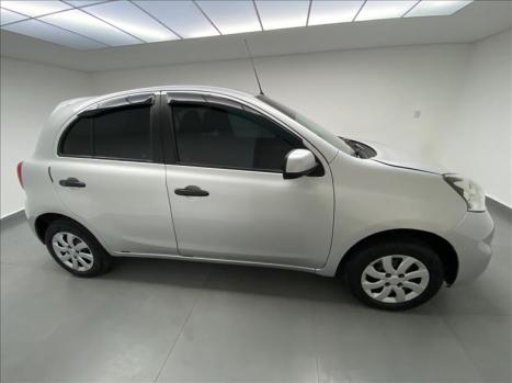 NISSAN March 1.0 12V 4P S FLEX, Foto 2