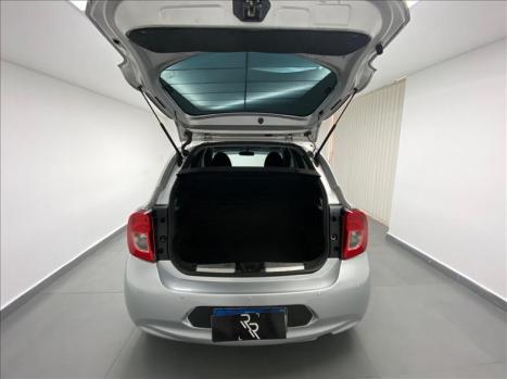 NISSAN March 1.0 12V 4P S FLEX, Foto 10