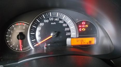 NISSAN March 1.0 12V 4P S FLEX, Foto 9