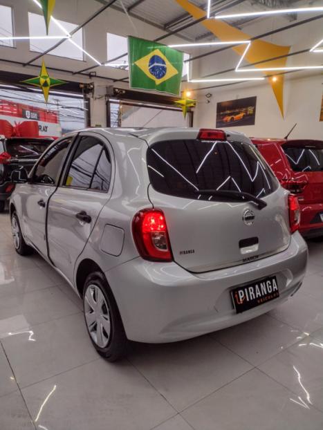 NISSAN March 1.0 12V 4P S FLEX, Foto 4