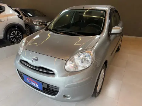 NISSAN March 1.0 12V 4P S FLEX, Foto 2